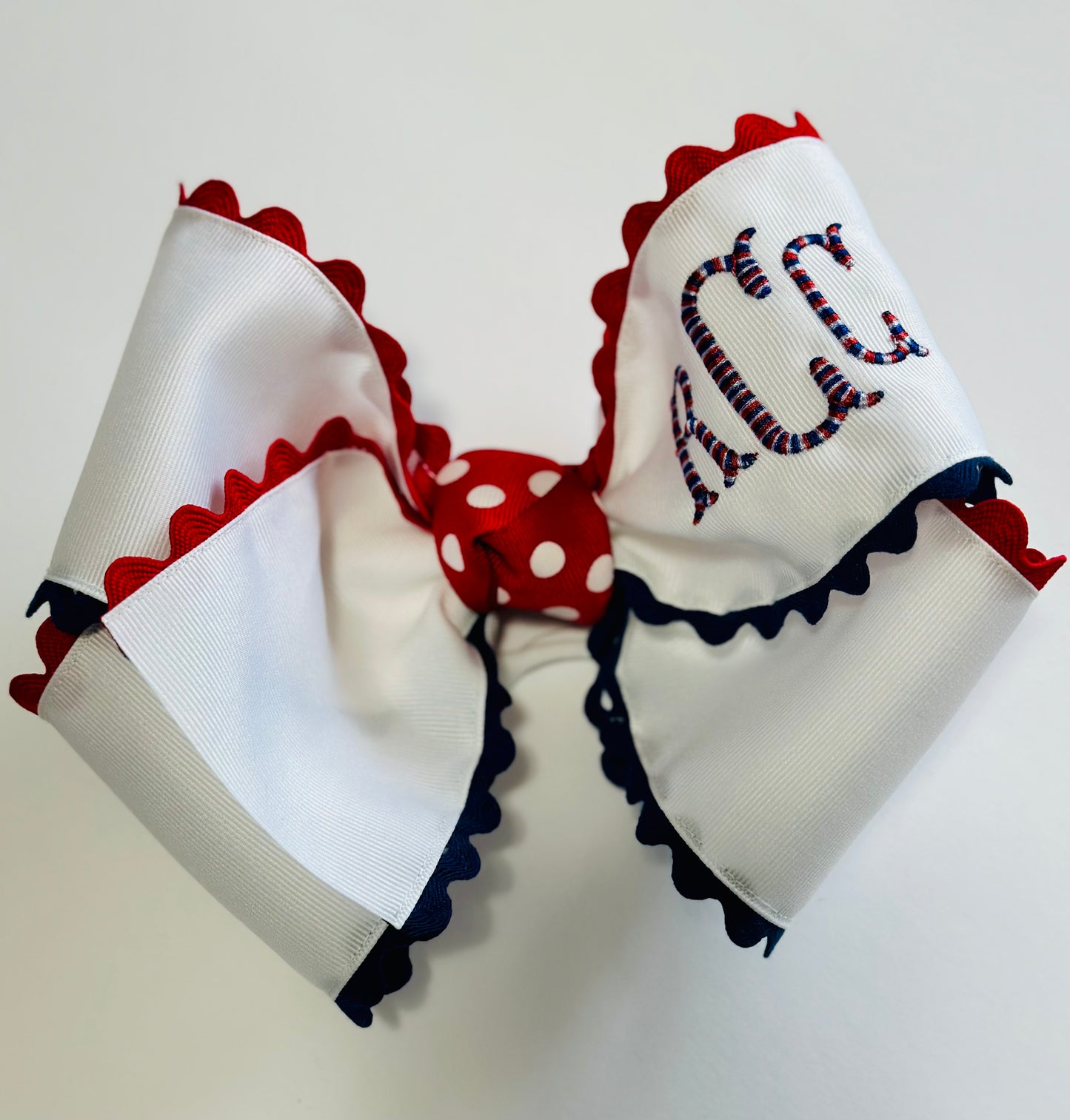 Patriotic Scalloped Edge Bow – Red, White & Southern Cute
